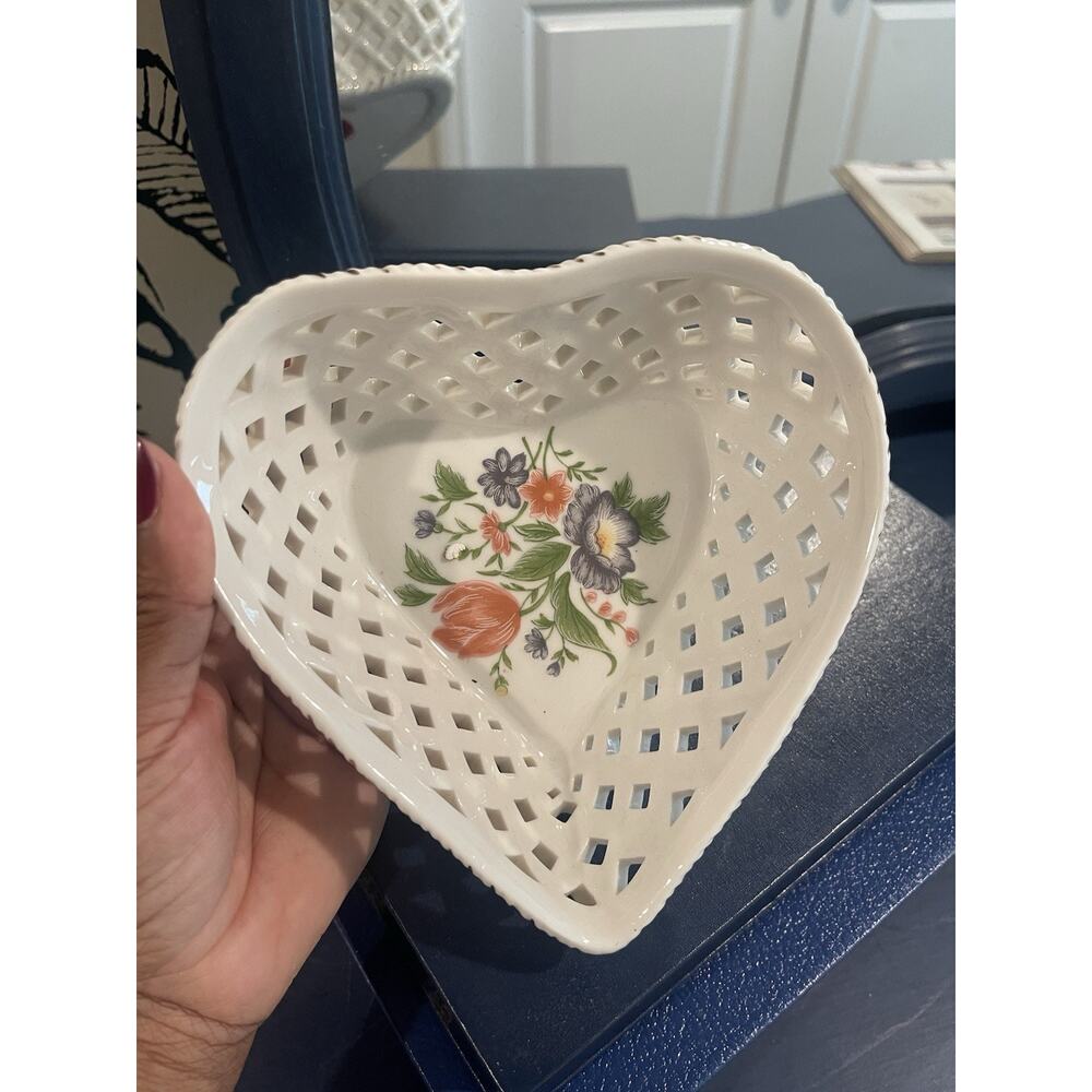 White Floral Heart Ceramic Bowl Lattice Detail Cottage Core Trinket Dish